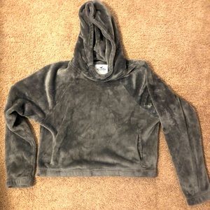 Hollister gray hoodie size M with pockets